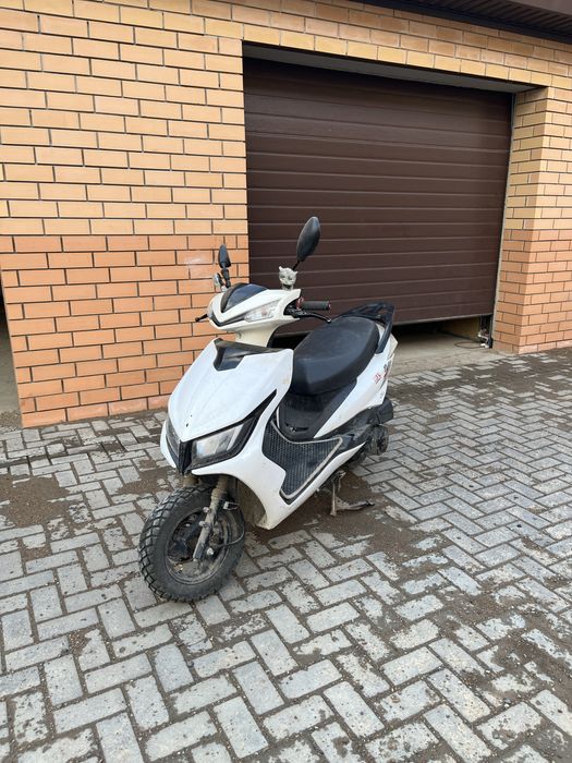 Скутер М8 150 куб не на ходу