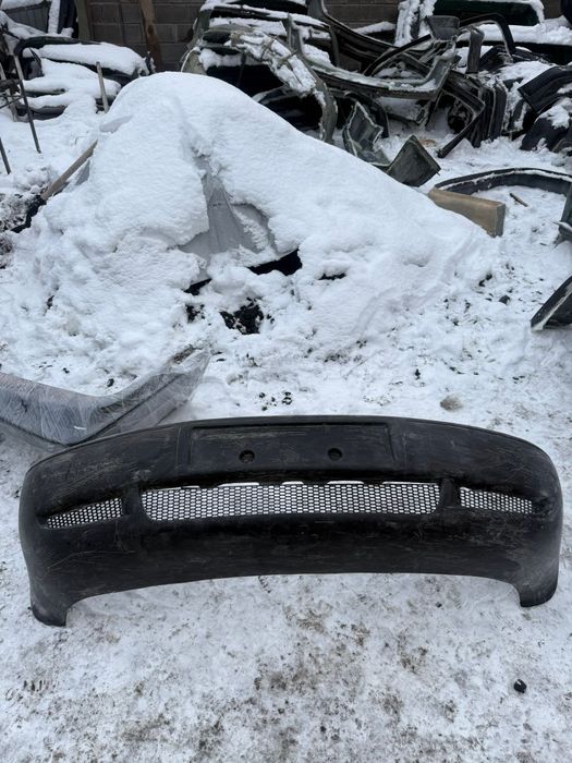 Бампер передний Audi A,8 D 2