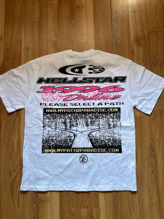 Tricou Hellstar cu eticheta (nu Nike, Gucci, Adidas, Balenciaga)
