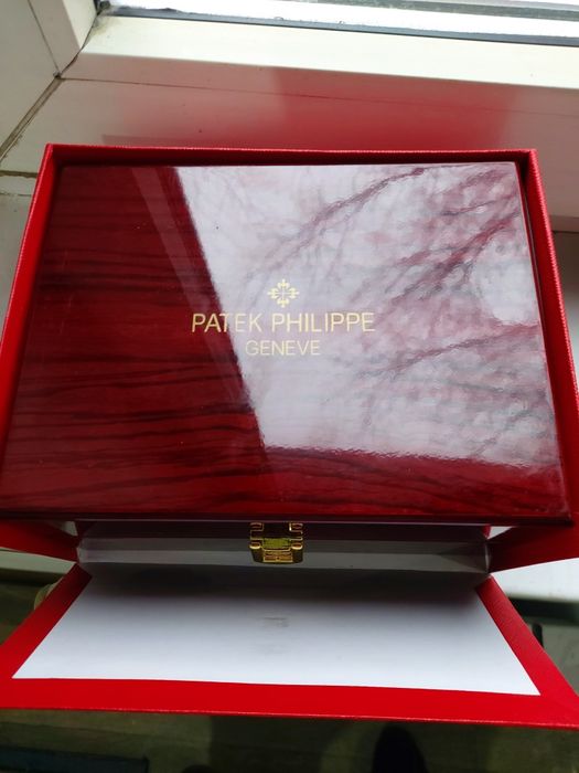 Часы новые  Patek philippe  75.000 тенге