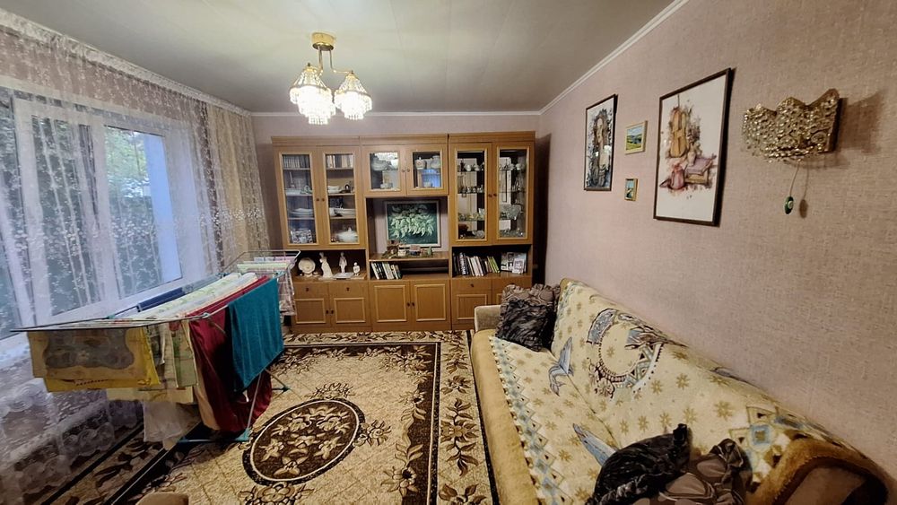 Продаётся пол дома