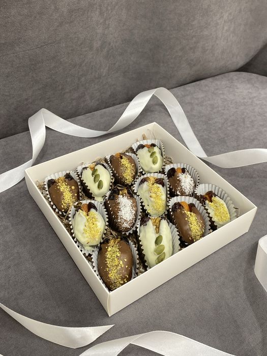 Финики в шоколаде 3700тг