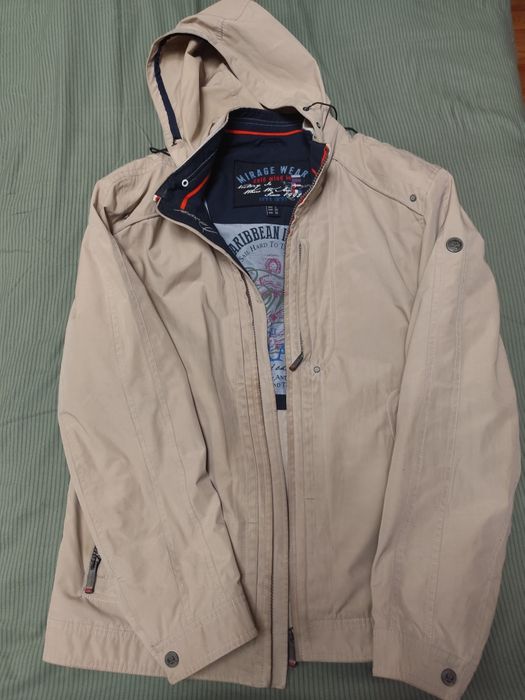 Куртка - Ветровка