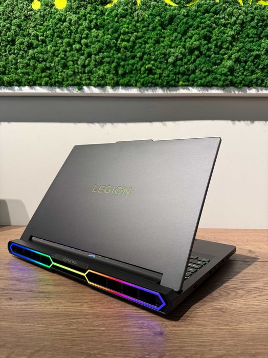 Laptop Gaming Lenovo Legion Pro 7 16" Ultra 9 275HX 32GB RTX 5080 1TB SSD Gen5 Win11 Pro
