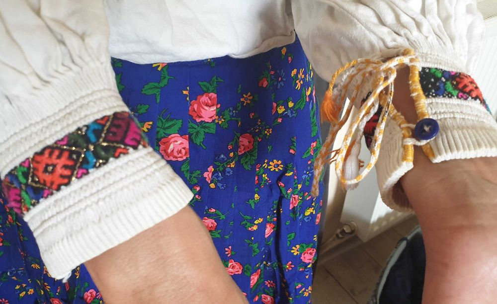 camasa traditionala Maramures, veche 70 ani, fete XS,S, de colectie