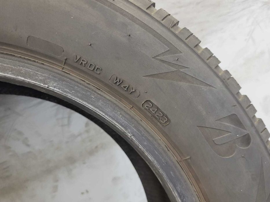 Anvelopa 235/60 R18, iarna, Bridgestone, DOT 2023
