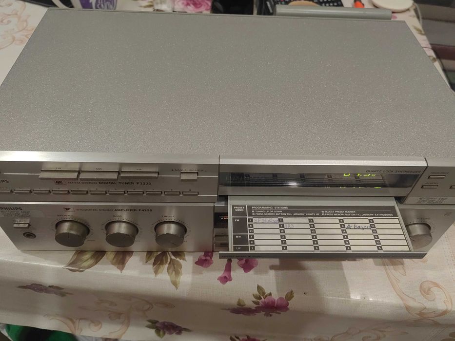 PHILIPS Тунер и усилвател