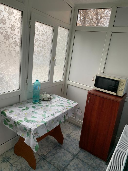 Închiriez apartament Rovine /poștă