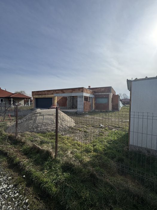 Casa in costructie de vanzare  in Coltau Maramures