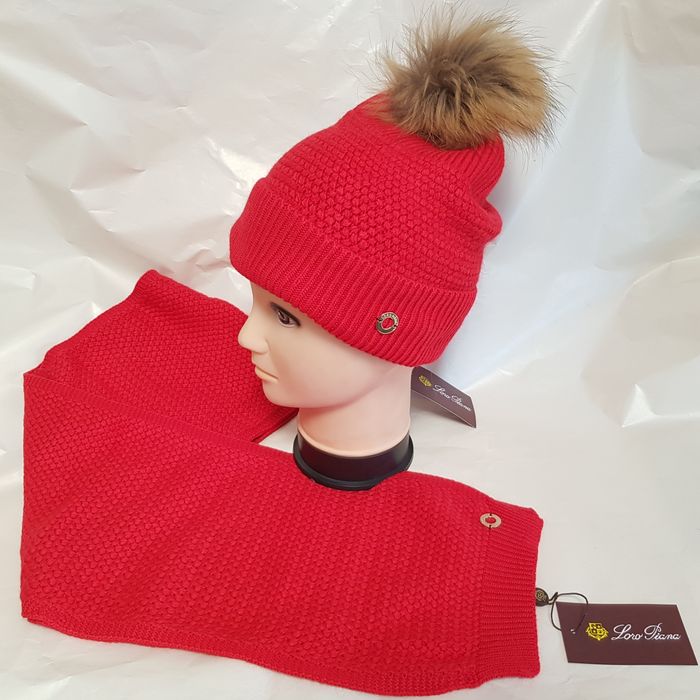 Set Caciua si fular L o r o P i a n a, lana, rosu