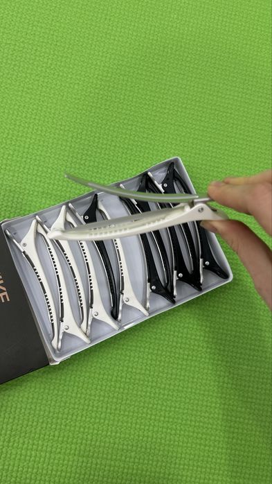 Зажимы для волос и расческа брашинг