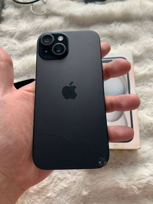 Продам Iphone 15/128 gb