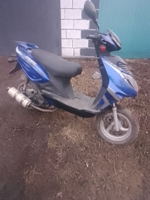 Продам скутер 50куб