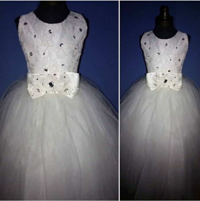 Продам бальные платья для девочек