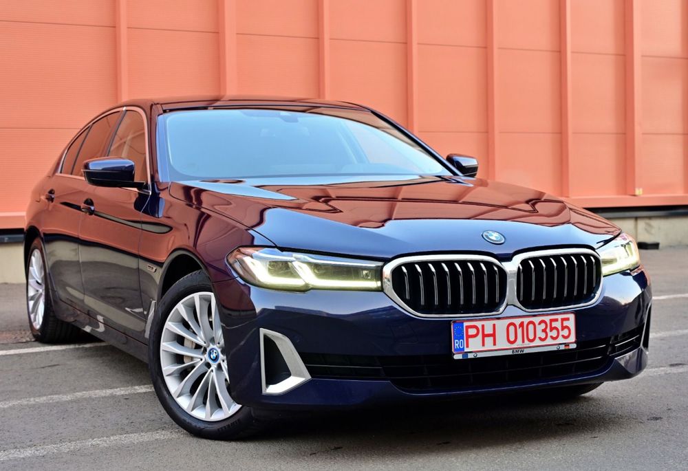 Bmw 530e X drive Plug in hybrid km reali fara accidente Far laser