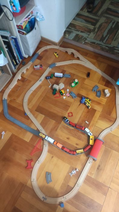 Sine si masinute din lemn ikea