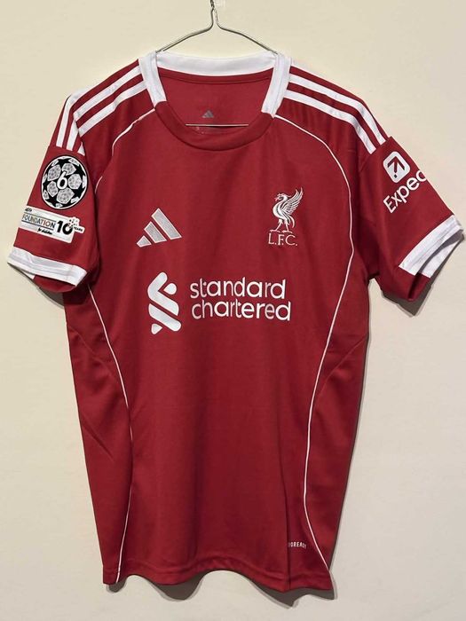 Тениска на Liverpool FC с Ekitike и баджове на Шампионска Лига - НОВА!