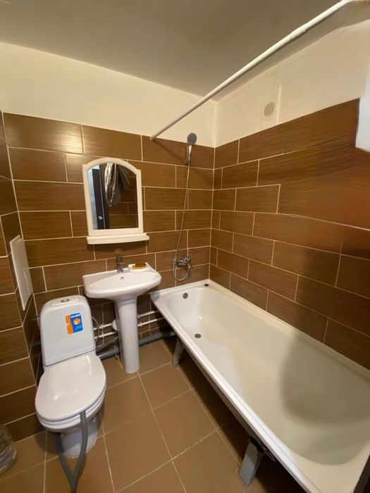 Продам квартиру 6 мкрн