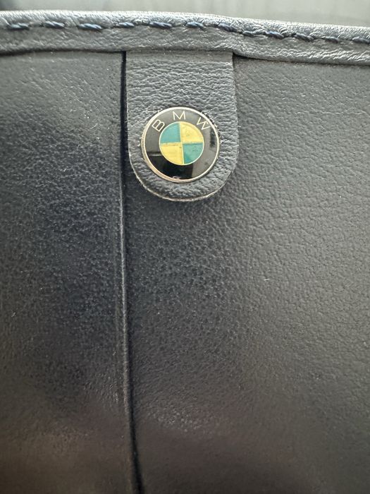 Луксозен визитник BMW + подарък още един!