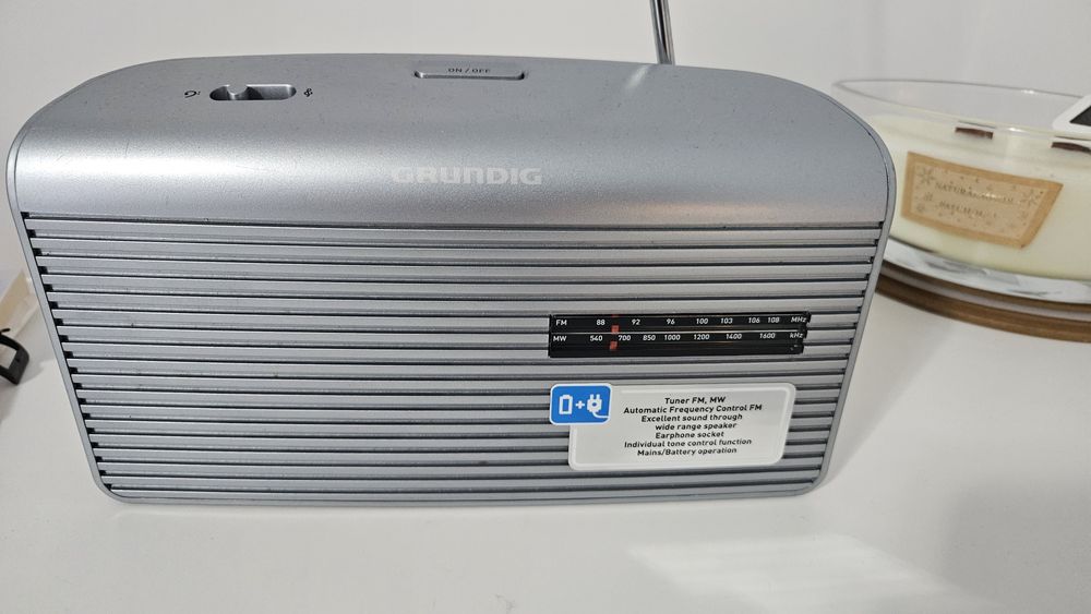 Radio portabil Grundig