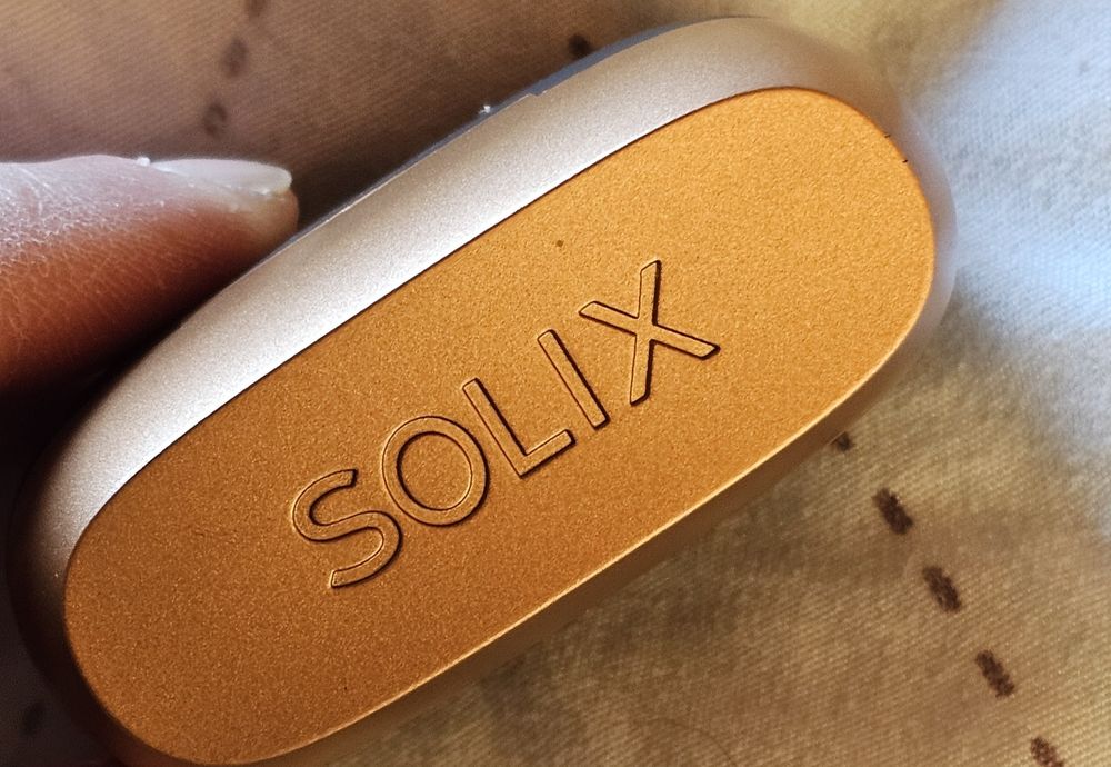 Продавам безжични слушалки Solux