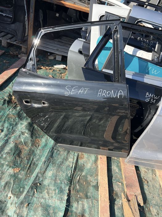 Seat Arona 2019 задна лява и задна дясна врата