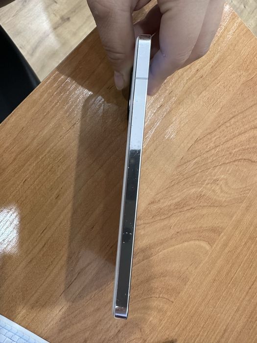 Продам Xiaomi 13
