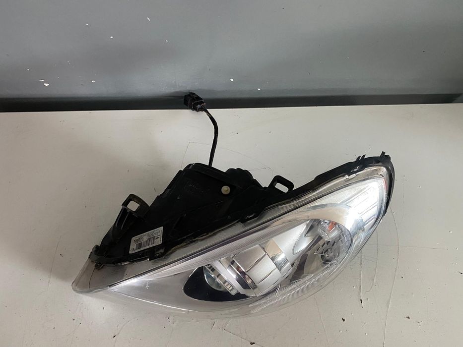 Far dreapta xenon adaptiv RHD 9 PINI VOLVO S60 2010-2013 31420675