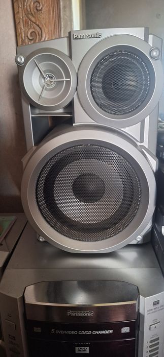 Продам музыкальный центр б/у