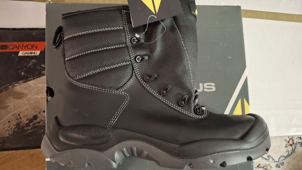 Рабочие спец сапоги