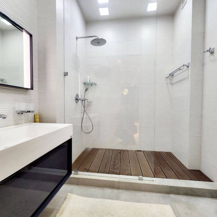 Гостиница России! Сдается новая квартира в престижном районе Ташкента!