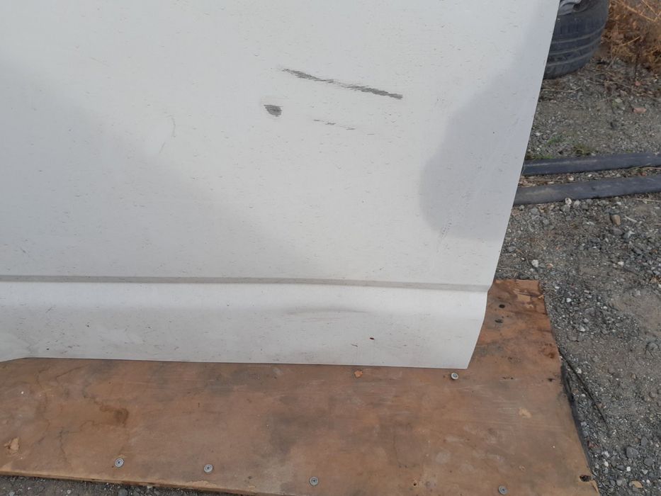 Предна ЛЯВА И ДЯСНА врата за Фолксваген VW T 5 , T6