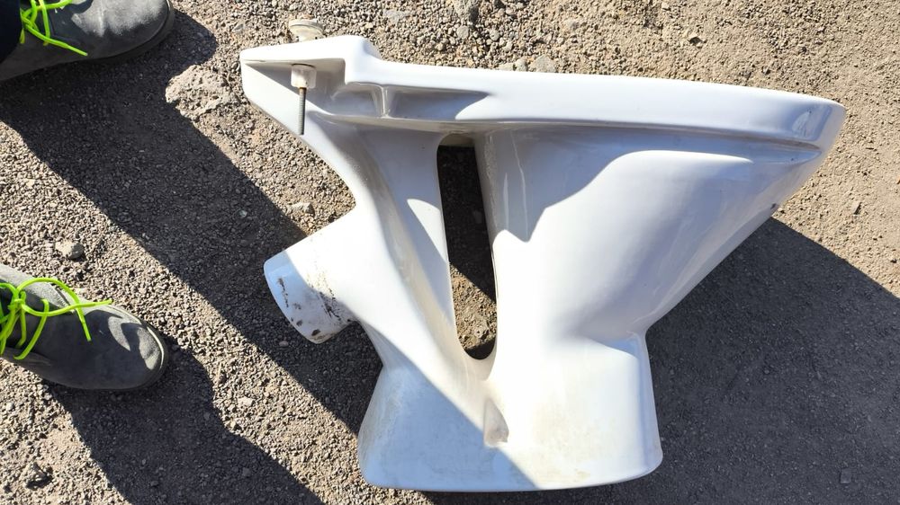 Унитаз 5000тенге