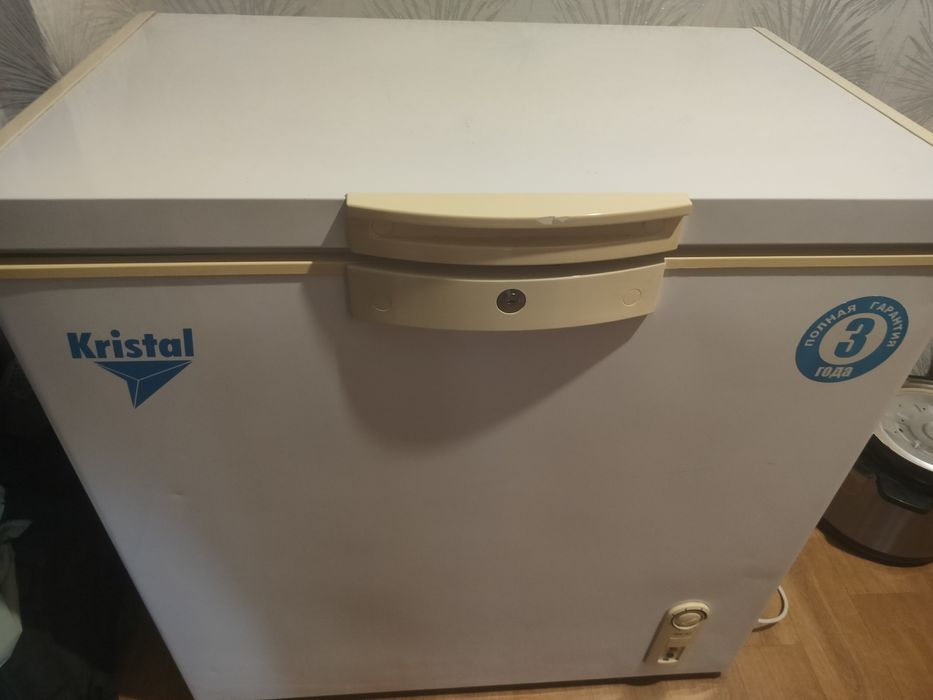 Продам морозилку ларь на 145литров