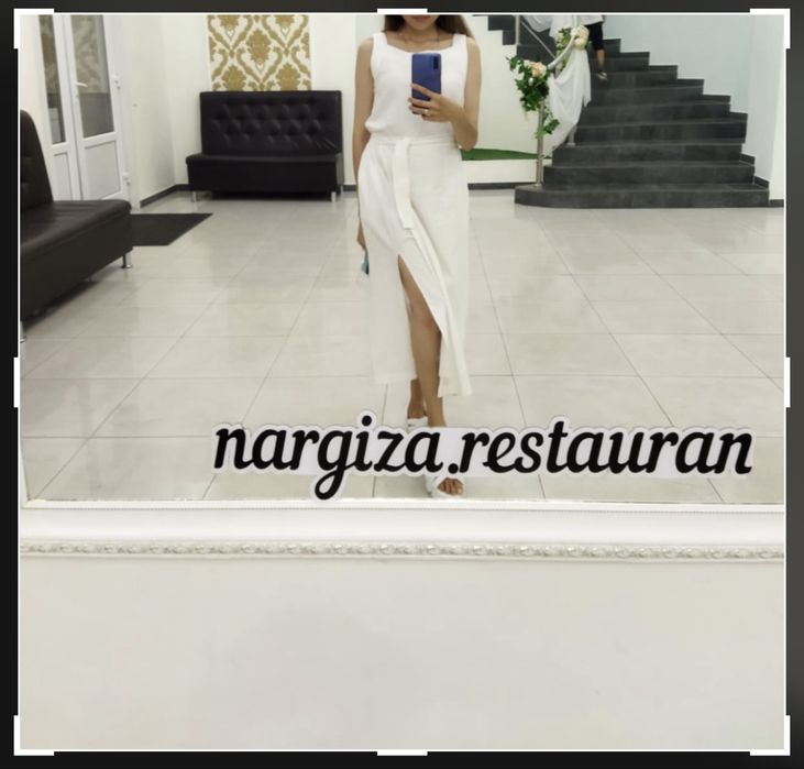 Платья вечерние