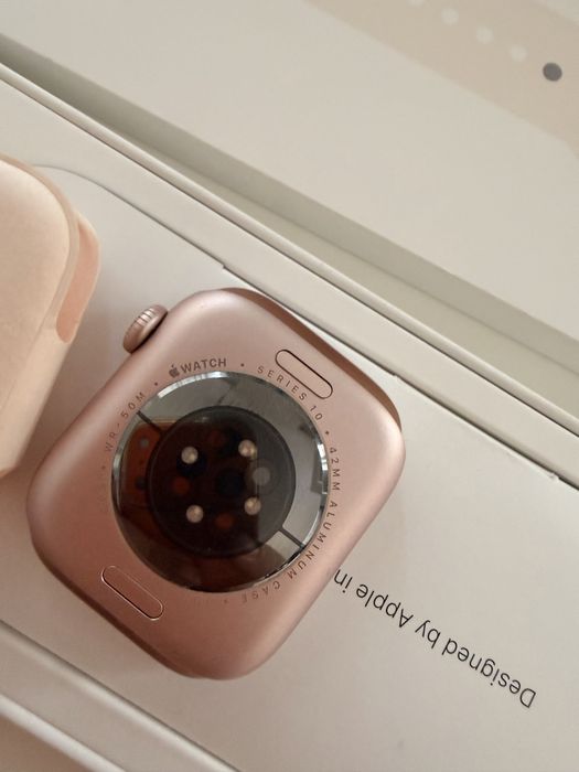 Apple watch seria 10 roze