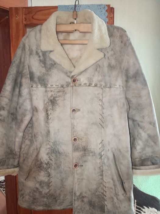 Продам Верхняя одежда