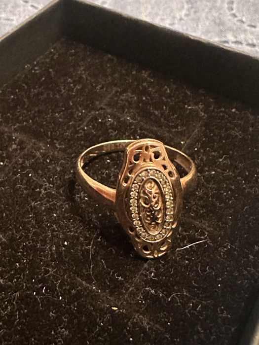 Продам золотое кольцо