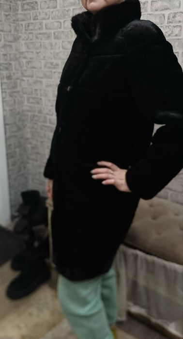 Продам мутоновую шубу