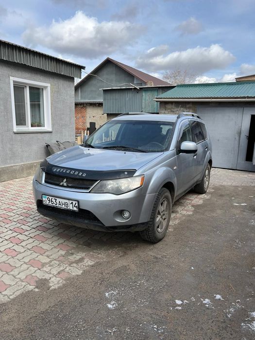 Продам mitsubishi outlander