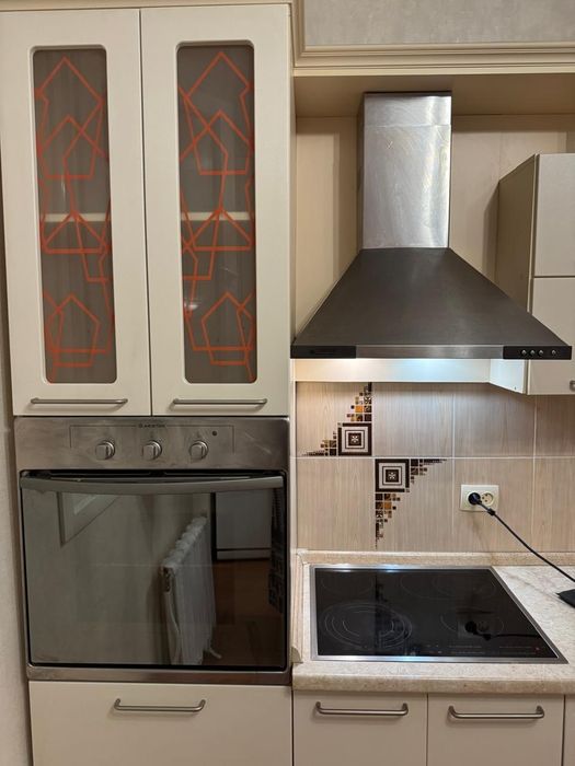 Продам духовой шкаф ARISTON