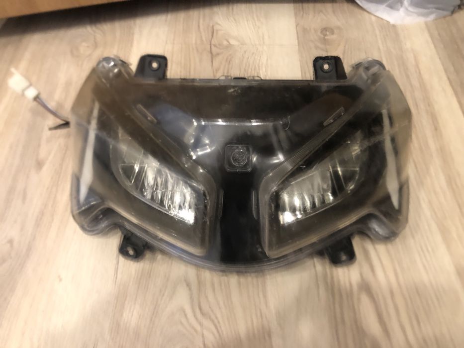 Фара на скутер м8