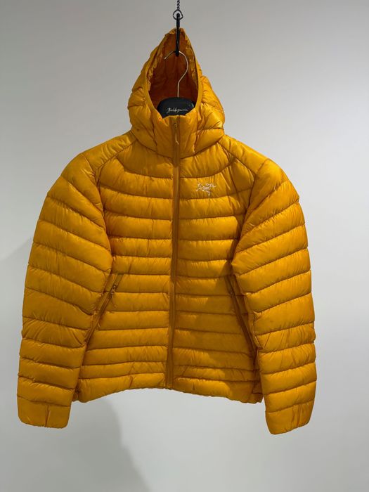 Pufoaica Arcteryx Cerium Hoody Women marimea M