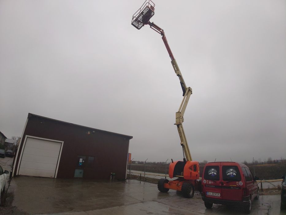 Inchiriere/vanzare Nacela ,platforma aeriană 16m JLG 450aj