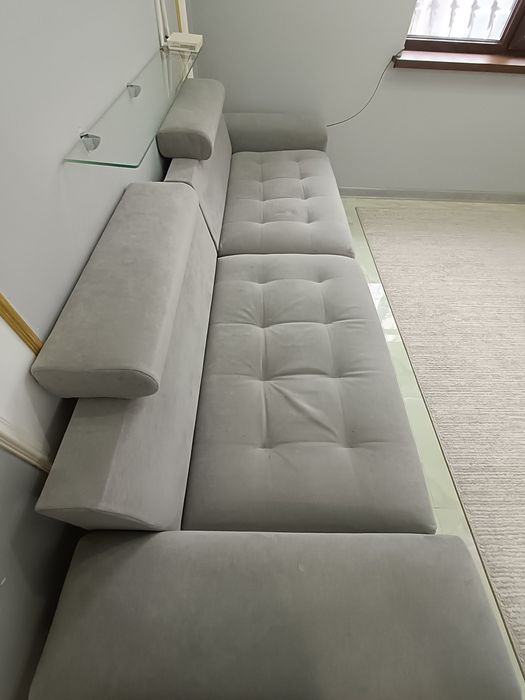 большой диван продается