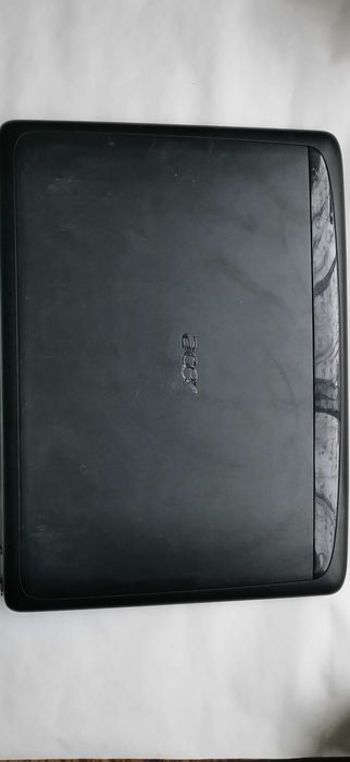 Продавам лаптоп Acer Aspire 7520 17.3инча за части