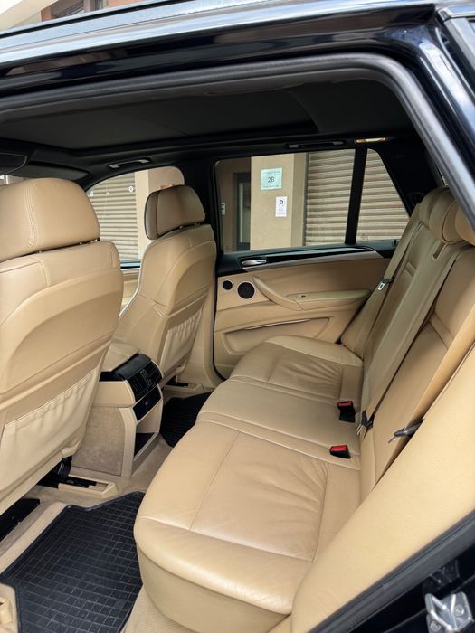 Продава се BMW X5 e70
