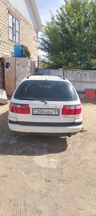 TOYOTA CARINA 1996 универсал