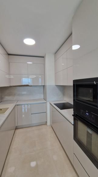 Дава се под наем Тристаен апартамент в София, Дианабад - 108 кв.м за 1300 € - Снимка #4