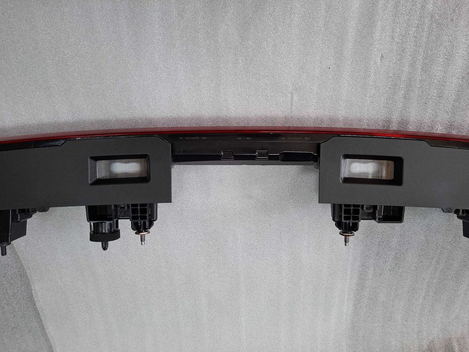 4KE945095G Нов Оригинал Стоп Audi Q8 SQ8 E tron